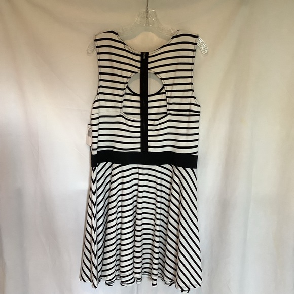 👗 2/$25 NWT ING Dress Size 2X - Picture 4 of 5